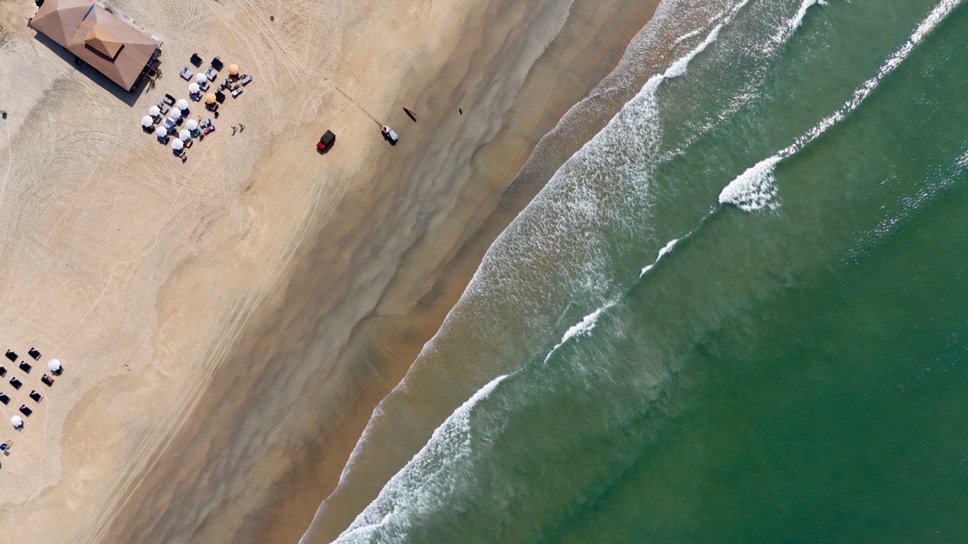 Responsable d'exploitation qui coordonne des équipes de nettoyage sur plusieurs sites