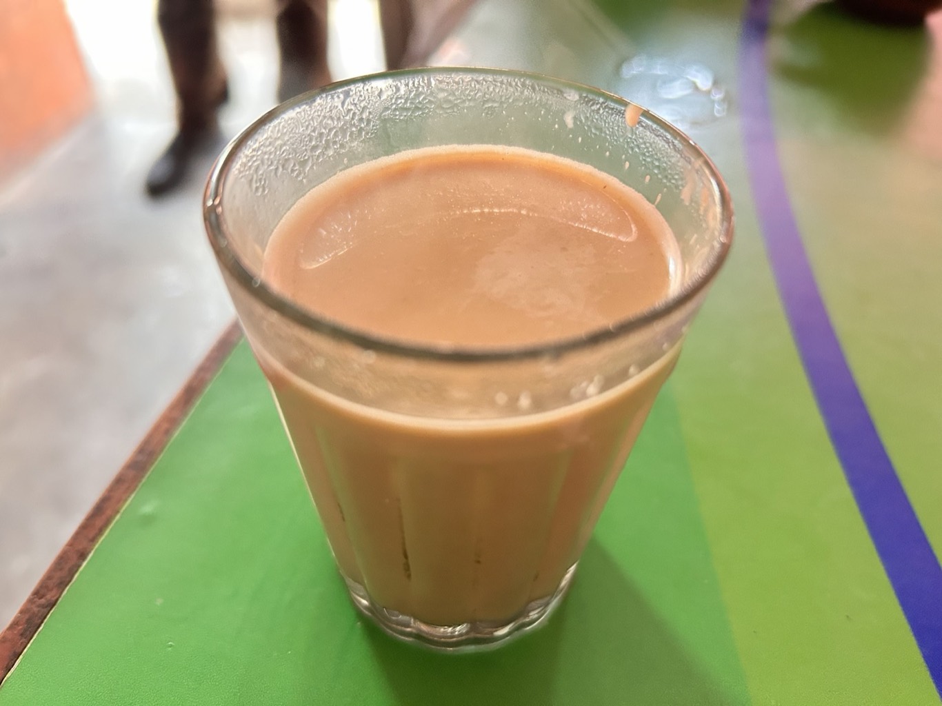 Consultants en réunion de suivi de mission